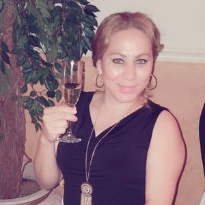 Meet your Posher, Lorena